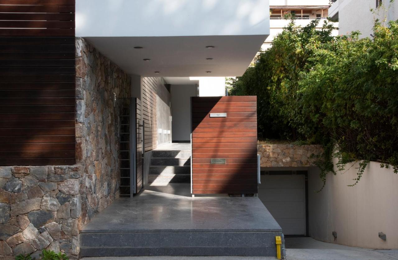 Elegant And Private Living By Neuvel Villa Athena Bagian luar foto